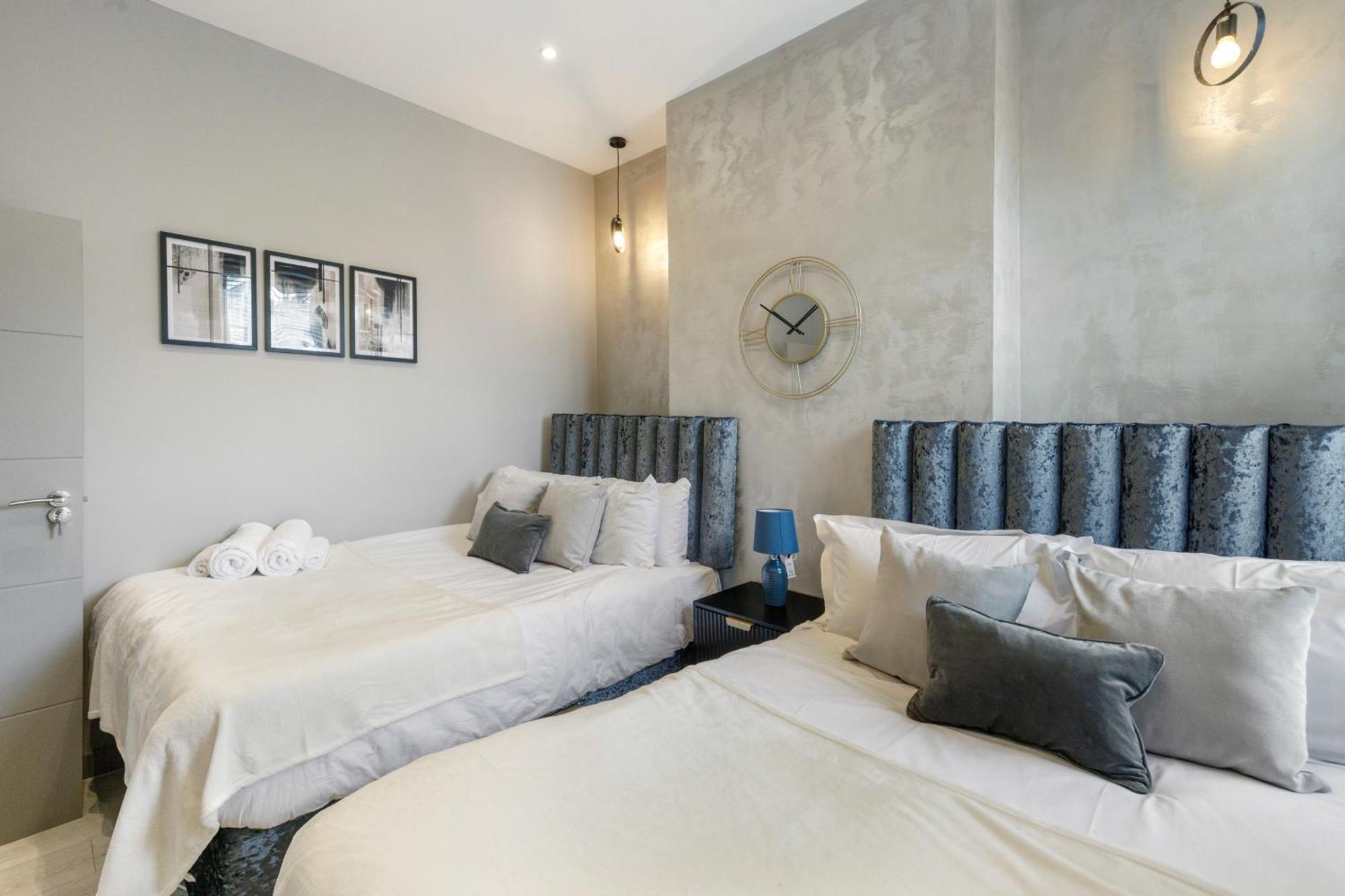 Wembley Luxury 3 Bedroom London Luaran gambar