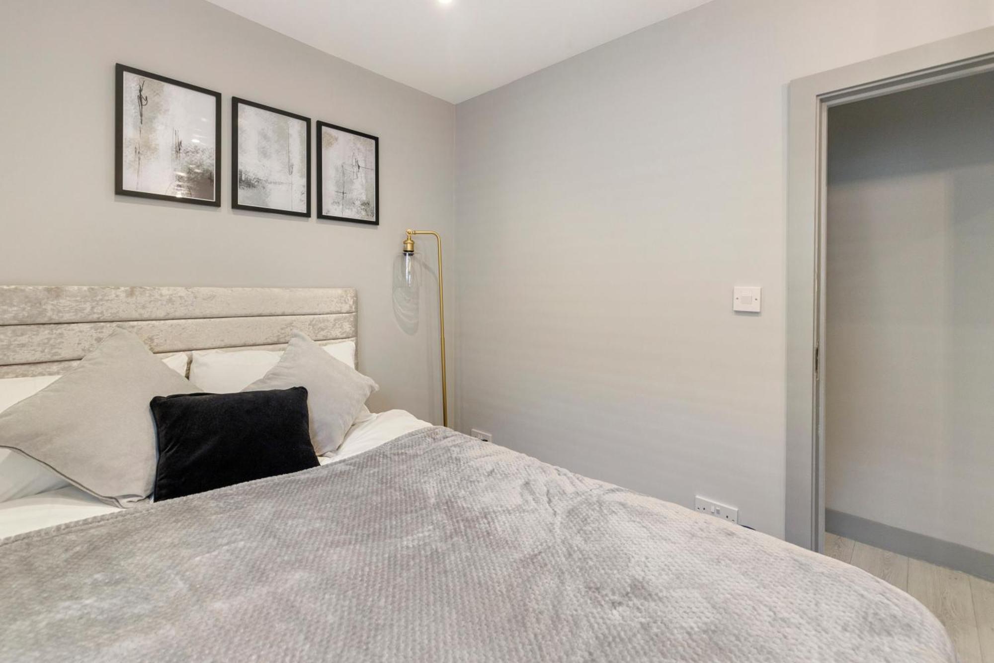 Wembley Luxury 3 Bedroom London Luaran gambar